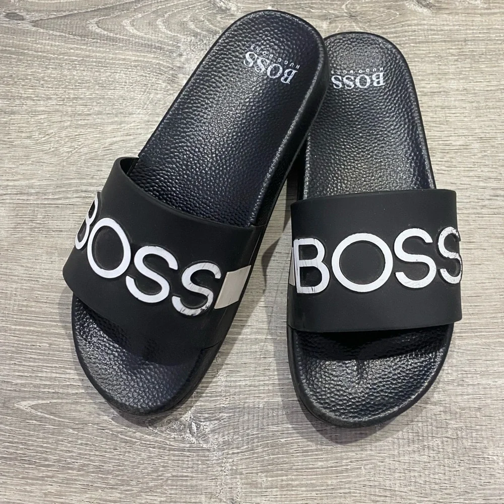 BOSS Black Logo Slides - Picture 2 of 5